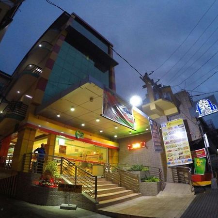Reddoorz Plus @ Taj Hotel Tuguegarao Εξωτερικό φωτογραφία