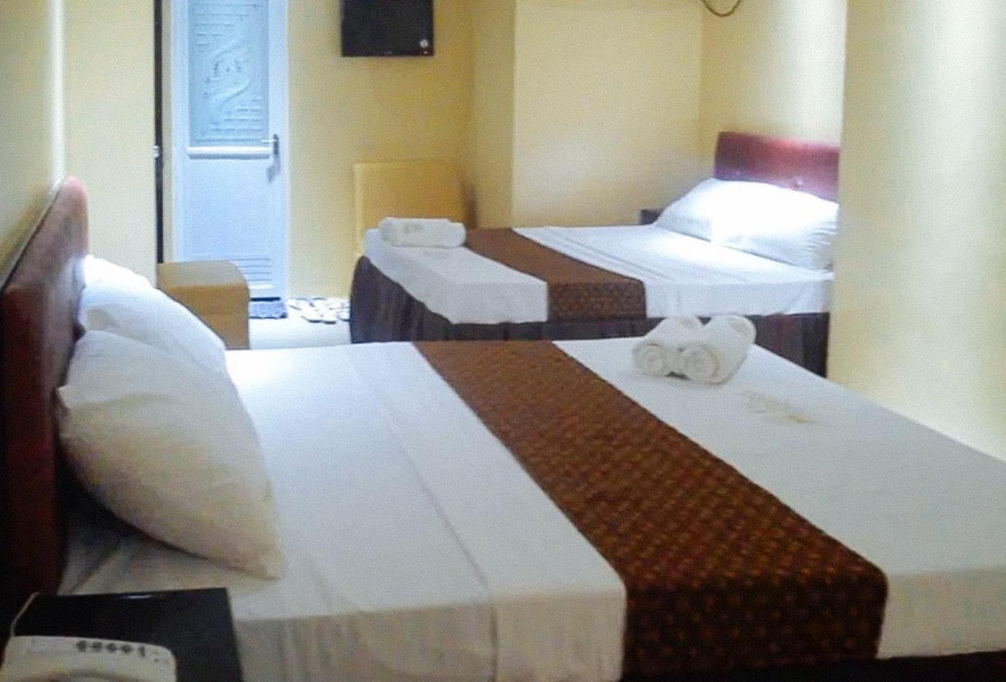 Reddoorz Plus @ Taj Hotel Tuguegarao Εξωτερικό φωτογραφία