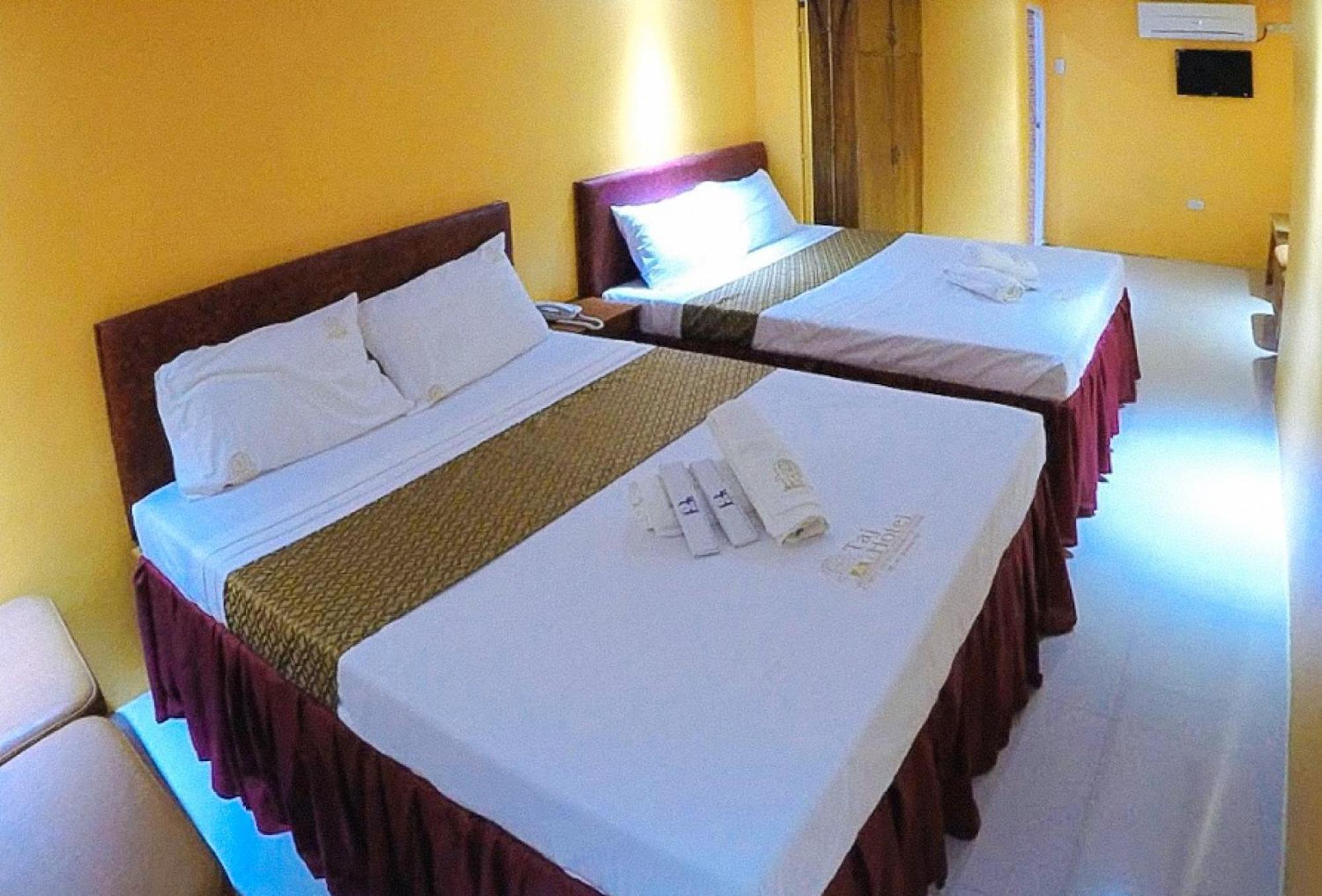 Reddoorz Plus @ Taj Hotel Tuguegarao Εξωτερικό φωτογραφία